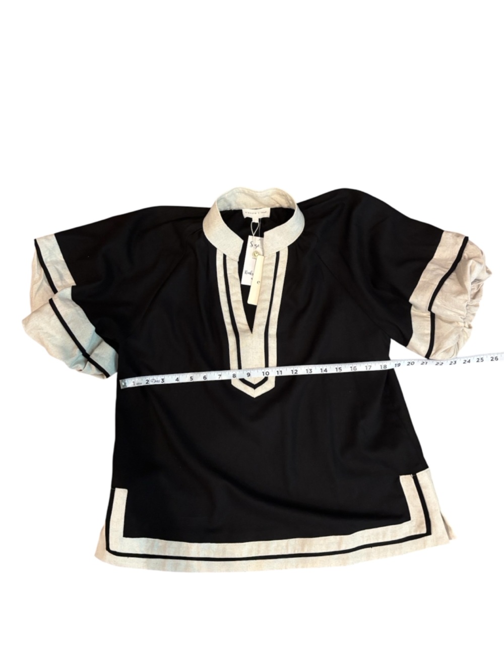 entro Black Top with Cream Trim - Picture 4 of 7